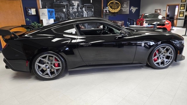 2025 Ford Mustang GT Premium Shelby GT350