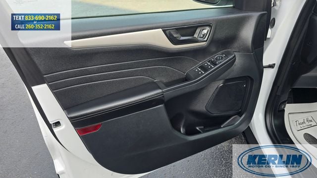 2022 Ford Escape Hybrid SE