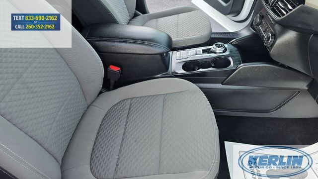 2022 Ford Escape Hybrid SE