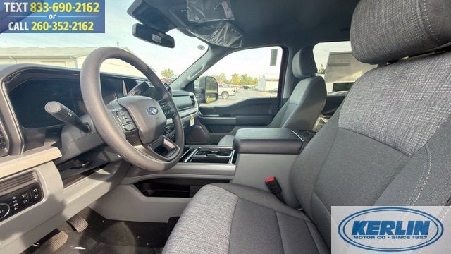 2027 Ford F-350SD XLT