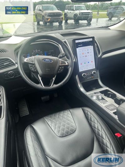 2023 Ford Edge Titanium