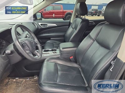 2017 Nissan Pathfinder SL