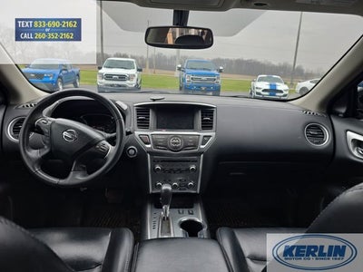 2017 Nissan Pathfinder SL